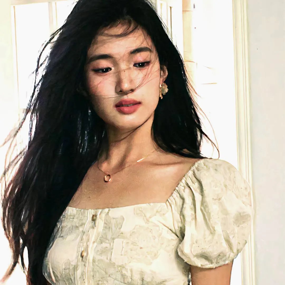 间谍嬉春